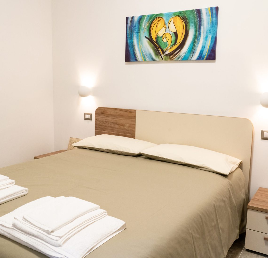 Room 01